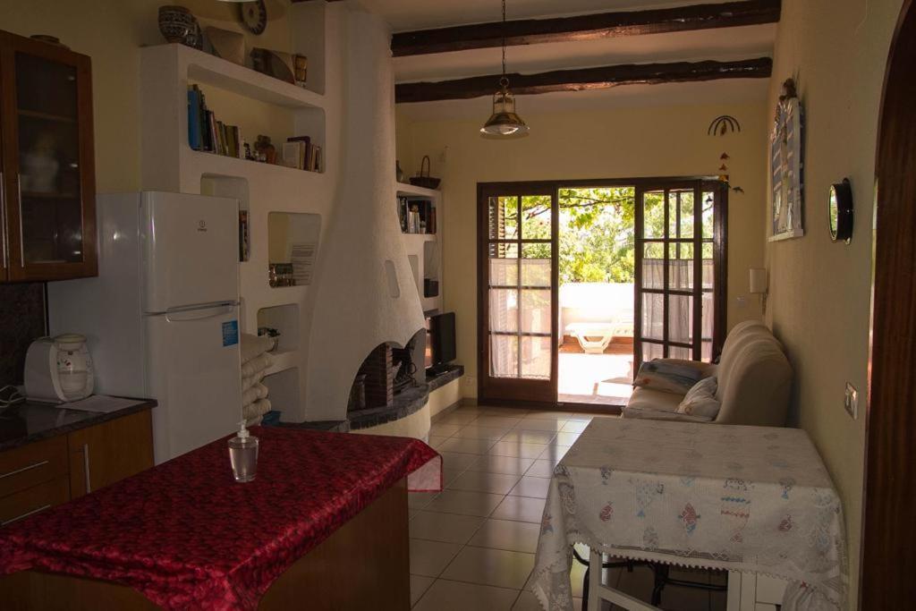 滨海托萨Casita Blanca Con Fibra Optica Y Piscina Cominutaria别墅 外观 照片