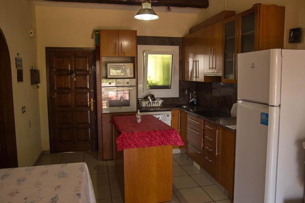滨海托萨Casita Blanca Con Fibra Optica Y Piscina Cominutaria别墅 外观 照片